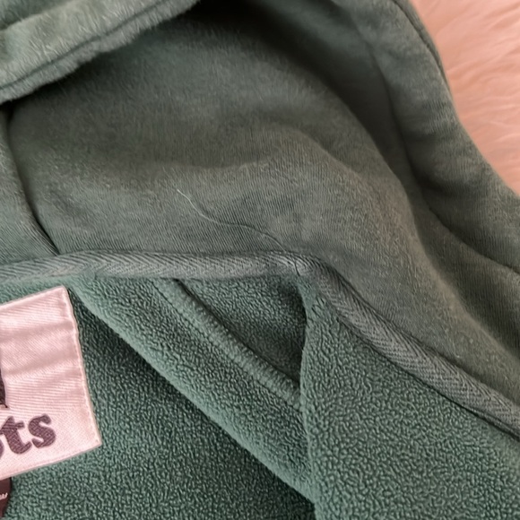 Green Roots Canada hoodie - Picture 6 of 8